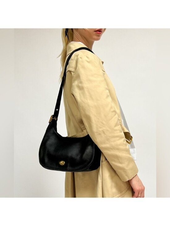 Coach Handbags - COACH VINTAGE 9338 Y2K Legacy Crescent Black Leather Shoulder Crossbody Hobo Bag